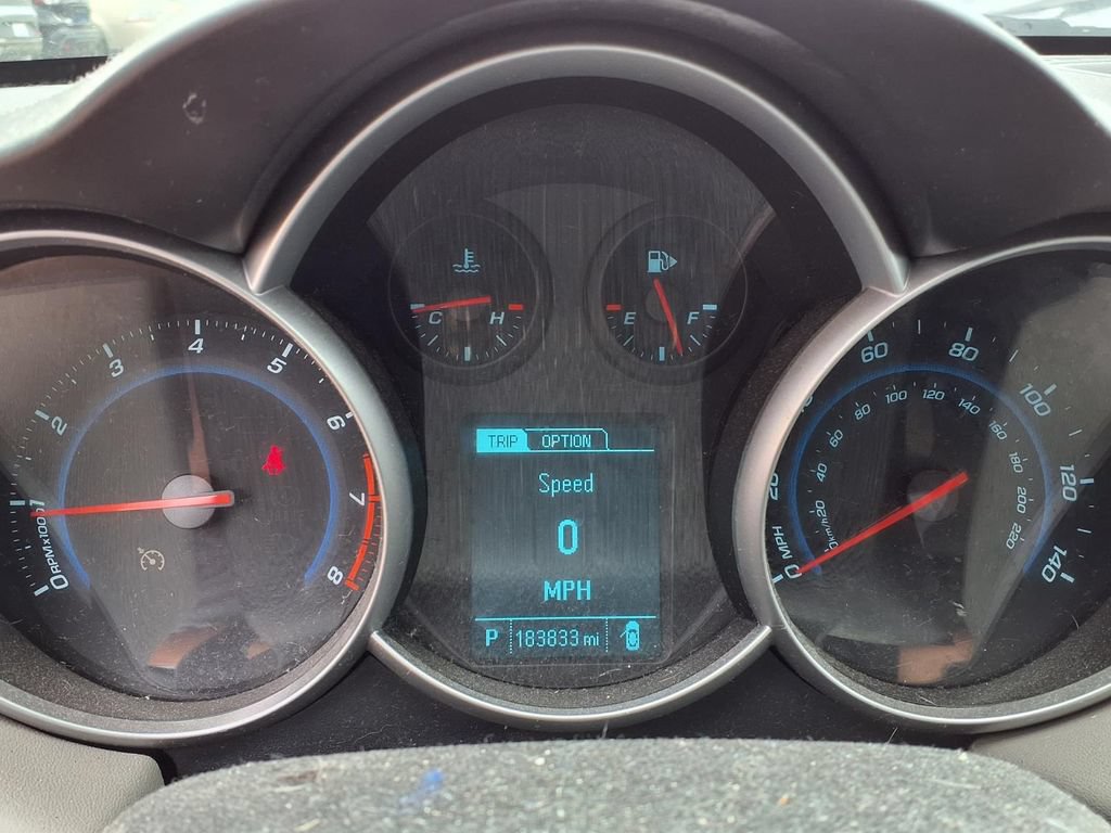 Used 2013 Chevrolet Cruze LS FWD image 13