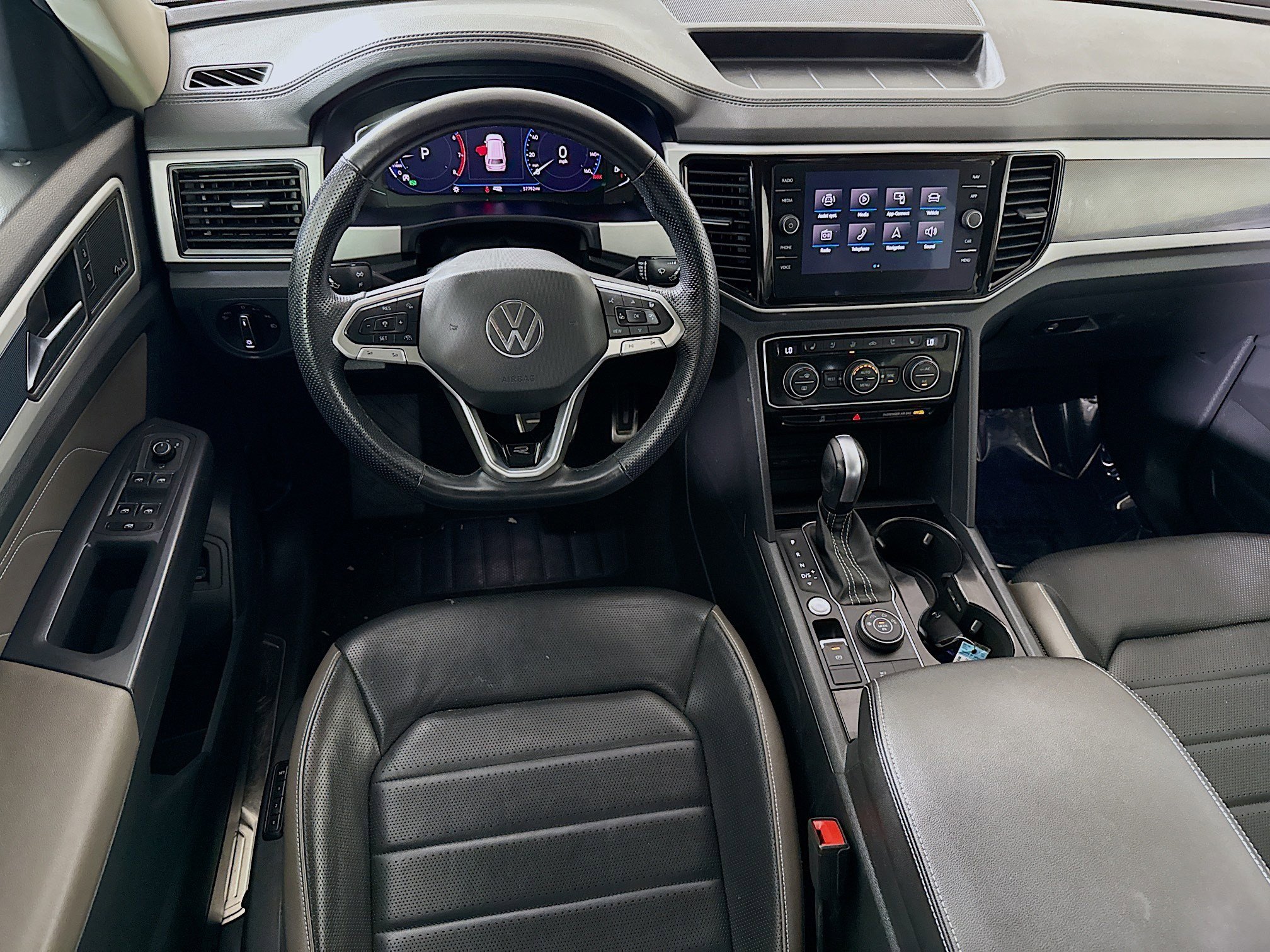 Used 2021 Volkswagen Atlas SEL Premium image 17