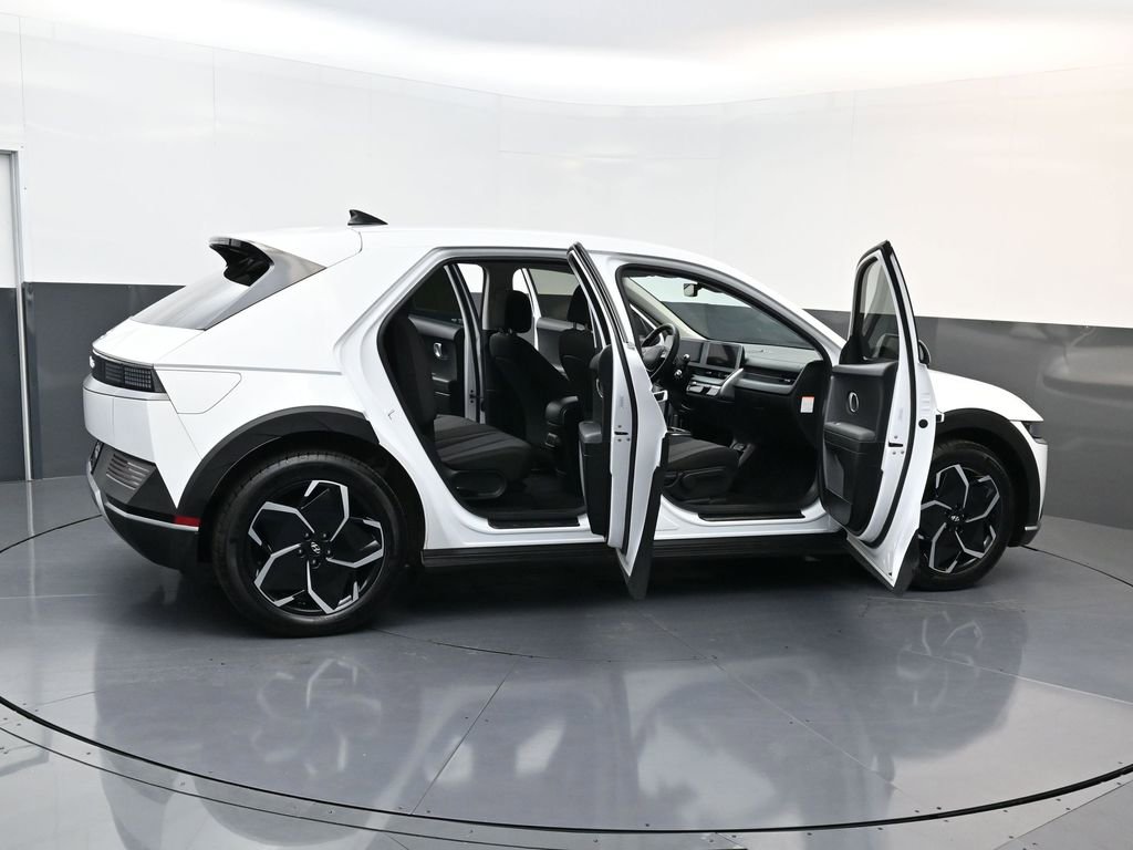 Used 2024 Hyundai Ioniq 5 SEL image 27