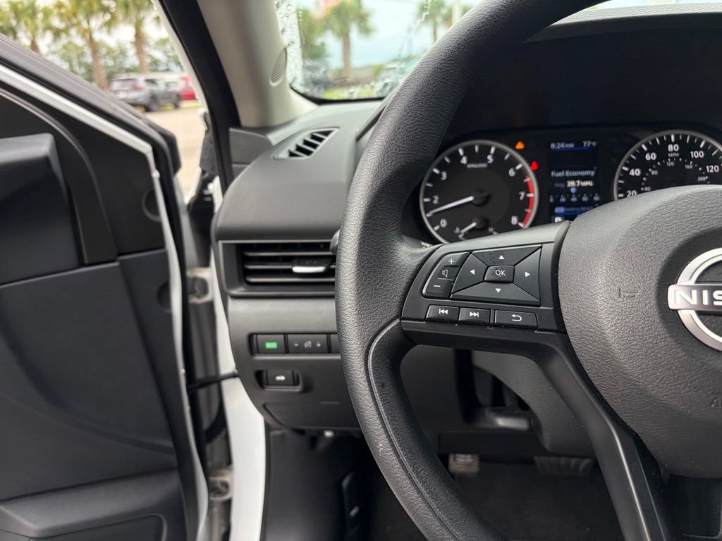Used 2024 Nissan Sentra S FWD image 15