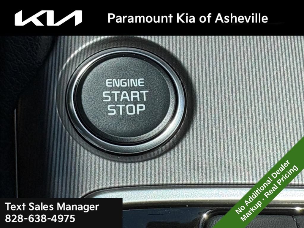 New 2026 Kia Sportage EX AWD/4WD image 13