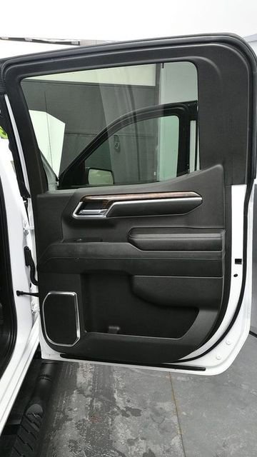 Used 2023 GMC Sierra 1500 Elevation AWD/4WD image 14