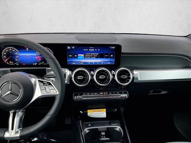 New 2026 Mercedes-Benz GLB 250 image 9