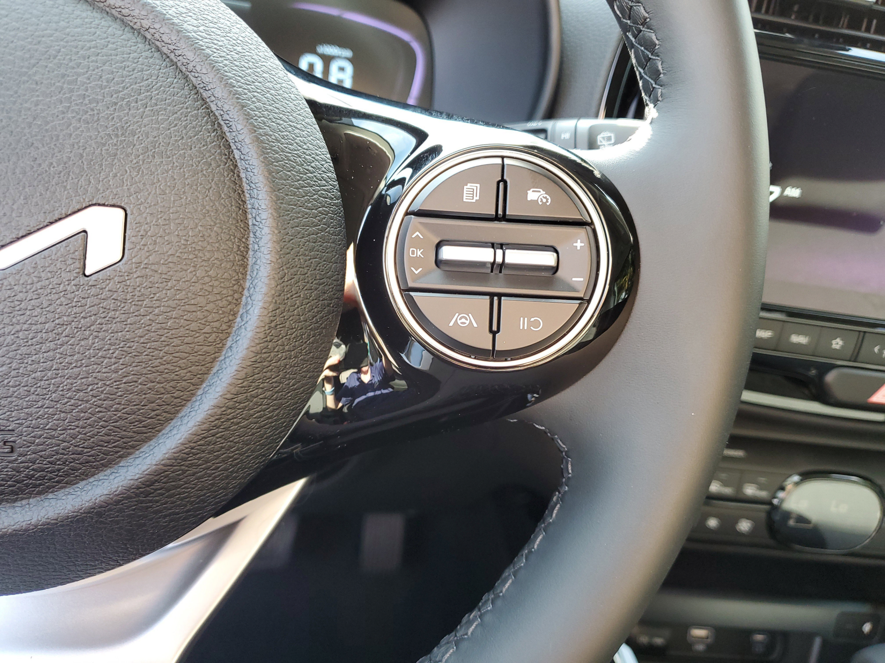 Certified 2025 Kia Soul EX FWD image 23