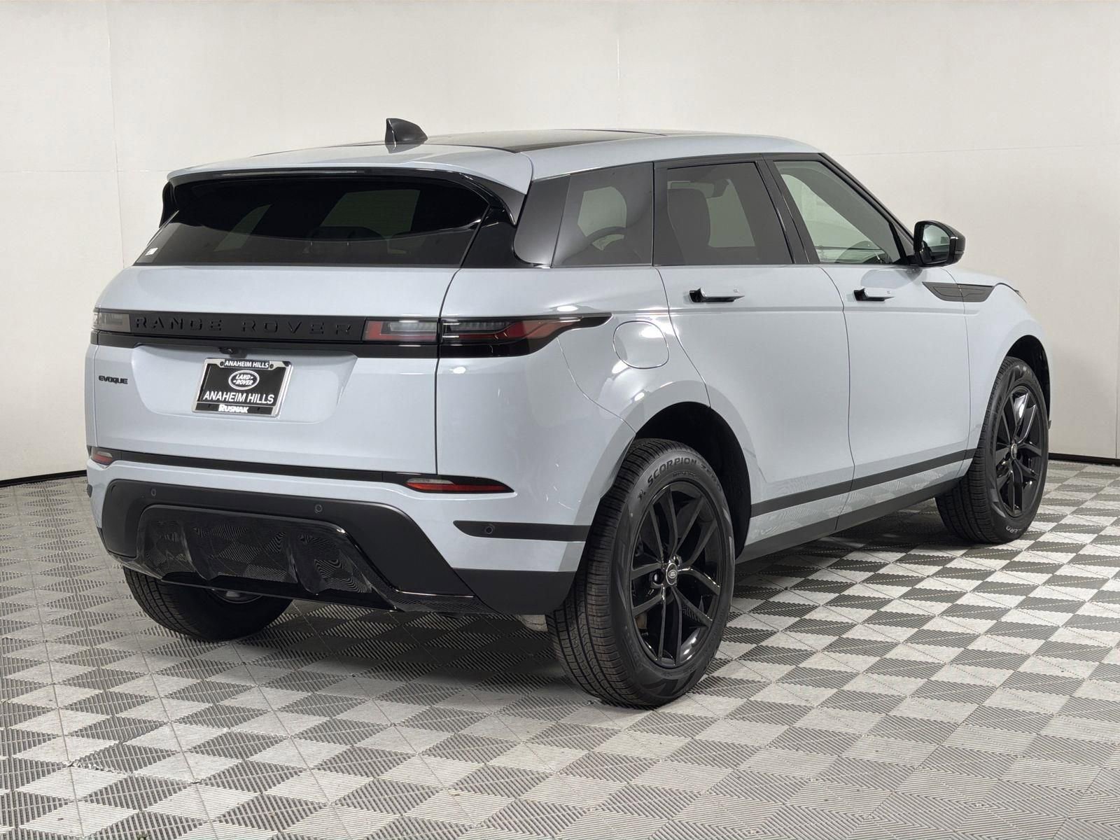 New 2026 Land Rover Range Rover Evoque S image 5