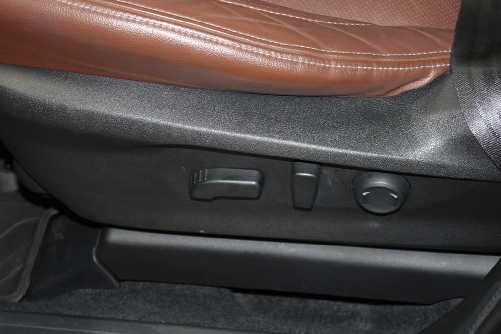 Used 2021 Subaru Ascent Touring AWD/4WD image 14