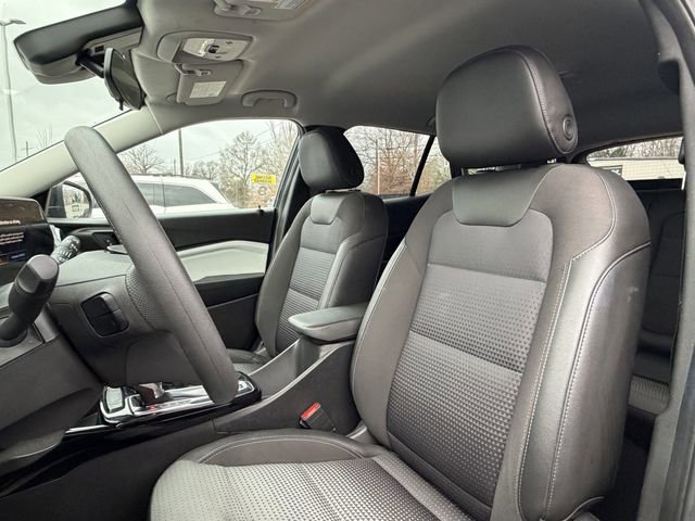 Used 2024 Chevrolet Trax LT image 12