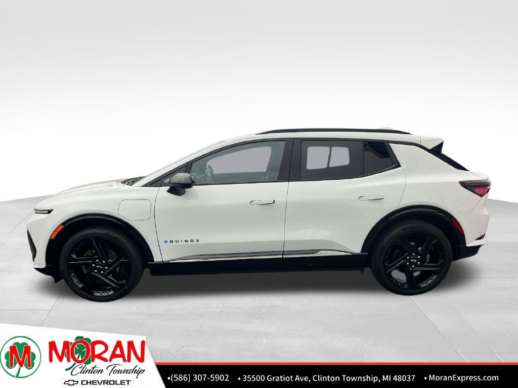 Certified 2024 Chevrolet Equinox EV RS FWD image 3