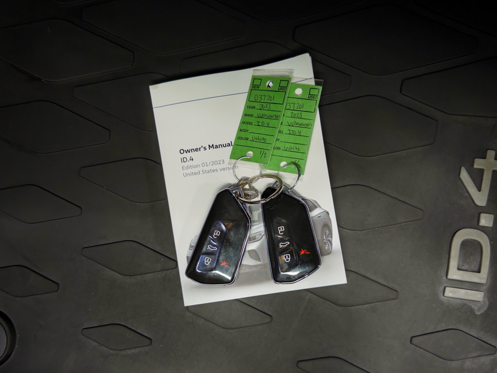 Used 2023 Volkswagen ID.4 Pro S AWD/4WD image 23