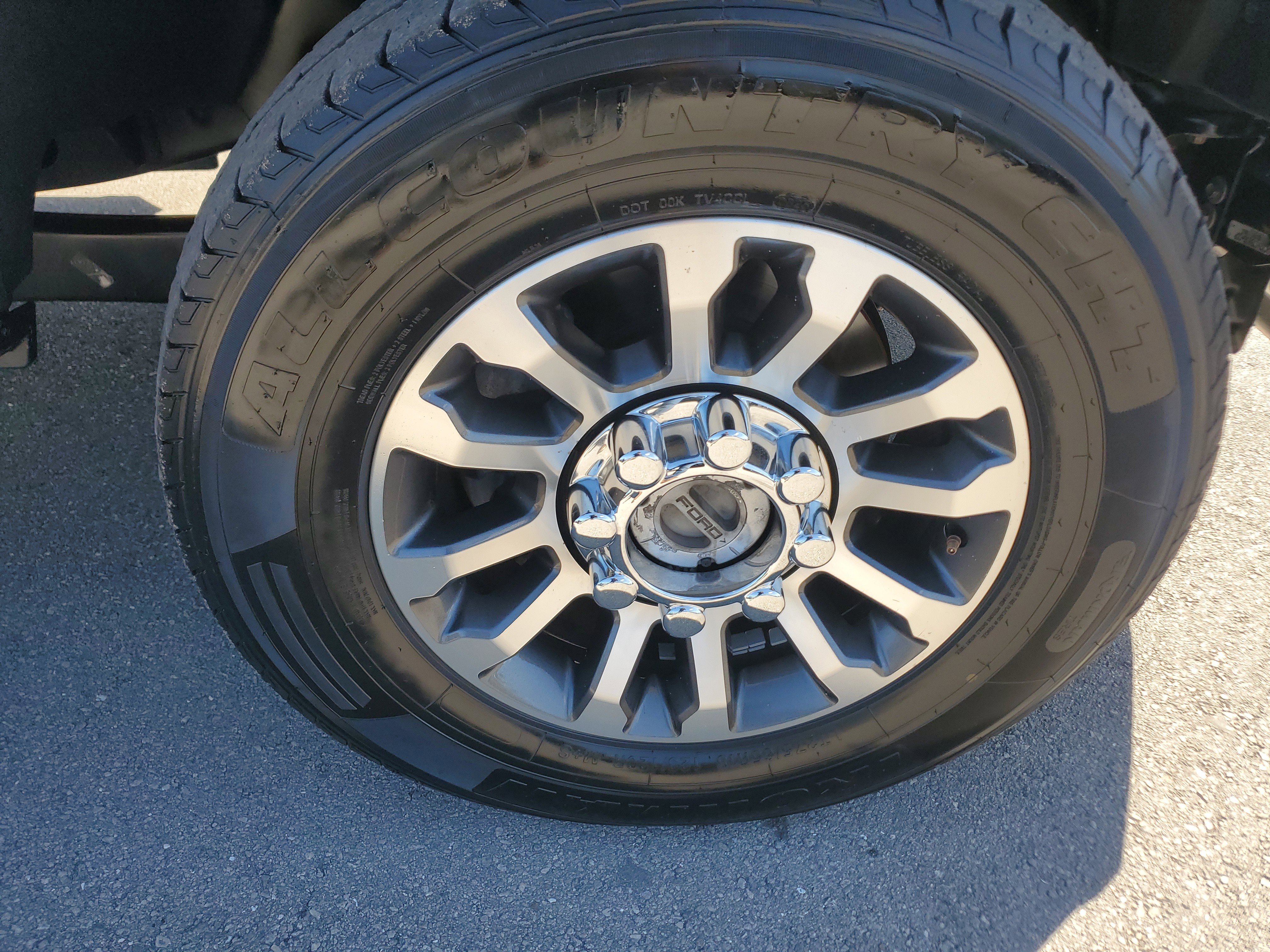 Used 2021 Ford F250 Lariat w/ Lariat Value Package image 27