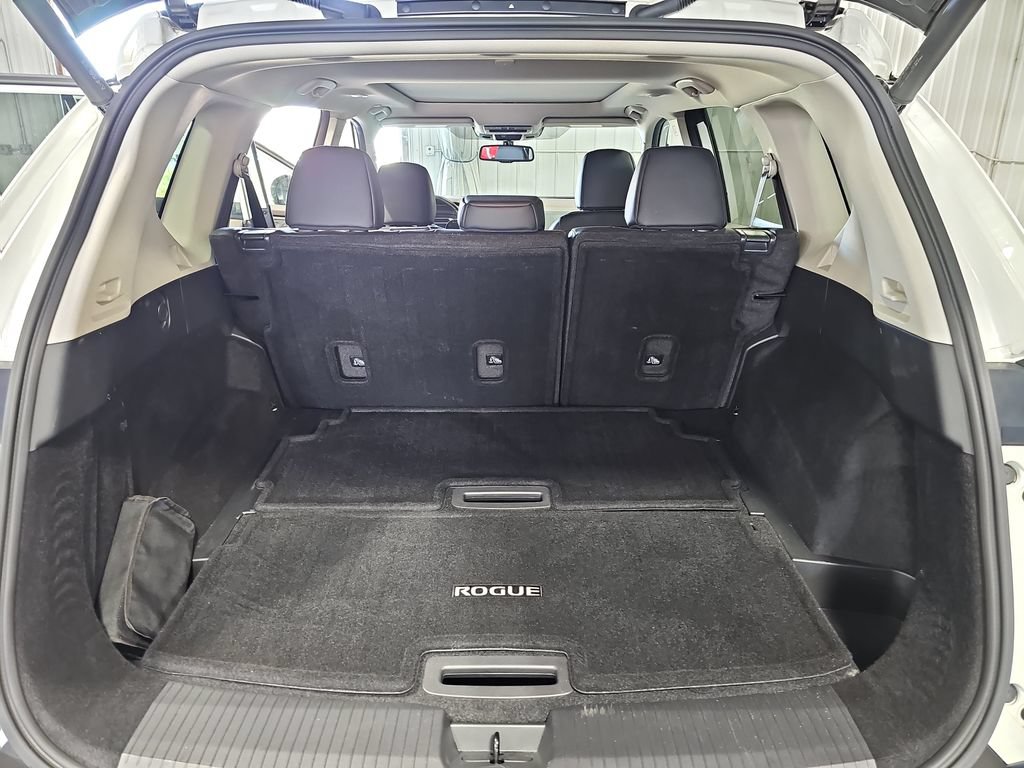 Used 2023 Nissan Rogue SL AWD/4WD image 12