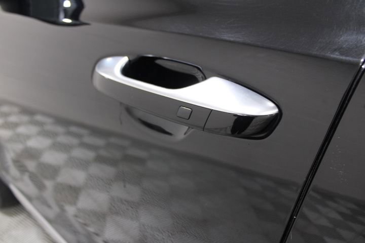 Used 2025 Kia Telluride S AWD/4WD image 17