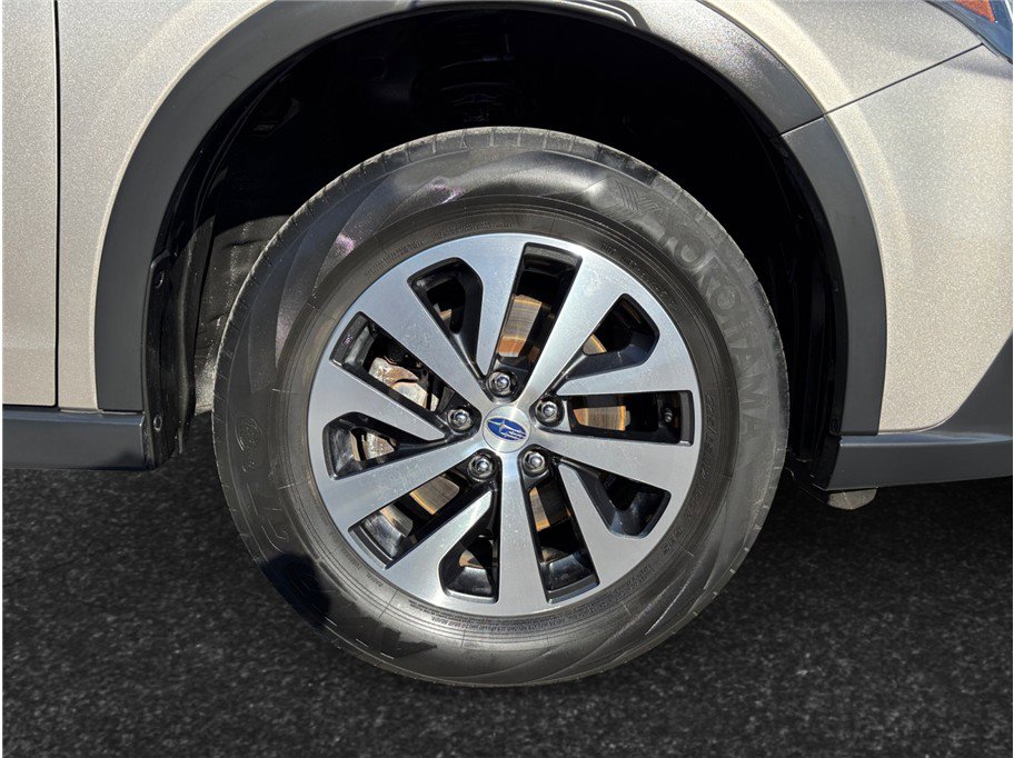 Used 2020 Subaru Outback Premium image 13