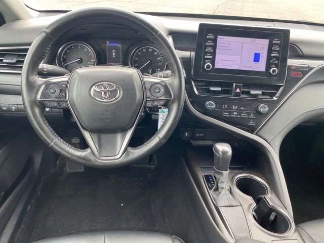 Used 2023 Toyota Camry SE image 6