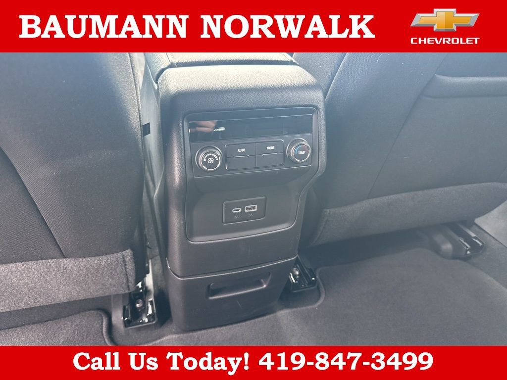 Used 2023 GMC Acadia SLE AWD/4WD image 28