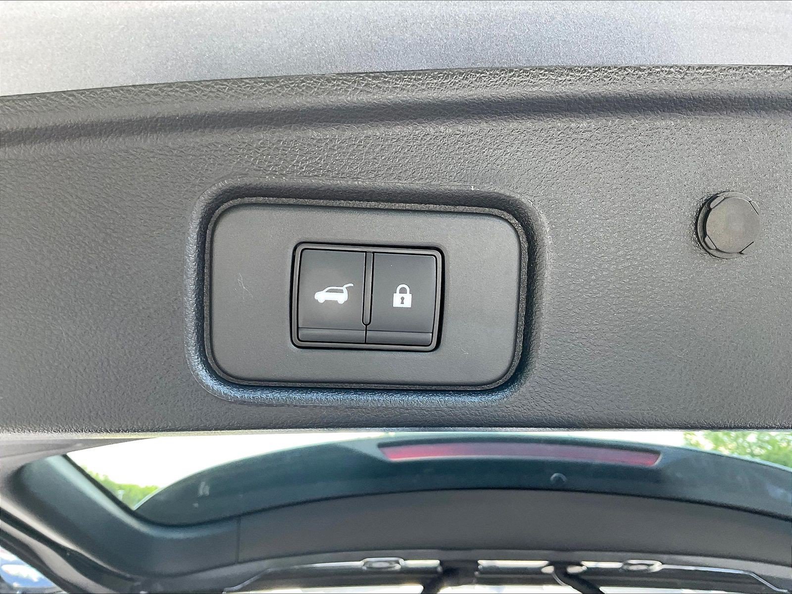 Used 2025 Nissan Pathfinder Rock Creek AWD/4WD image 35