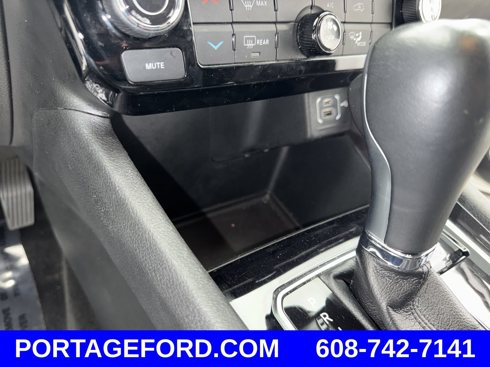 Used 2024 Jeep Compass Latitude AWD/4WD image 17