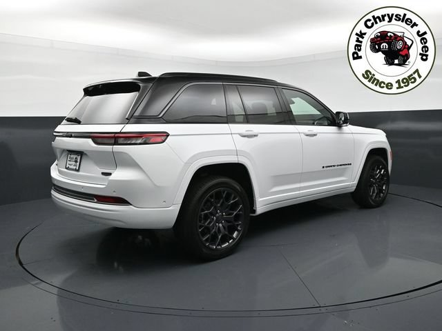 New 2026 Jeep Grand Cherokee Summit w/ Obsidian Package AWD/4WD image 6