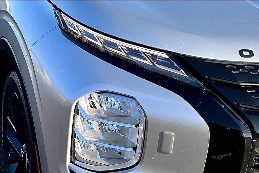 Used 2025 Mitsubishi Outlander SEL Black Edition image 30