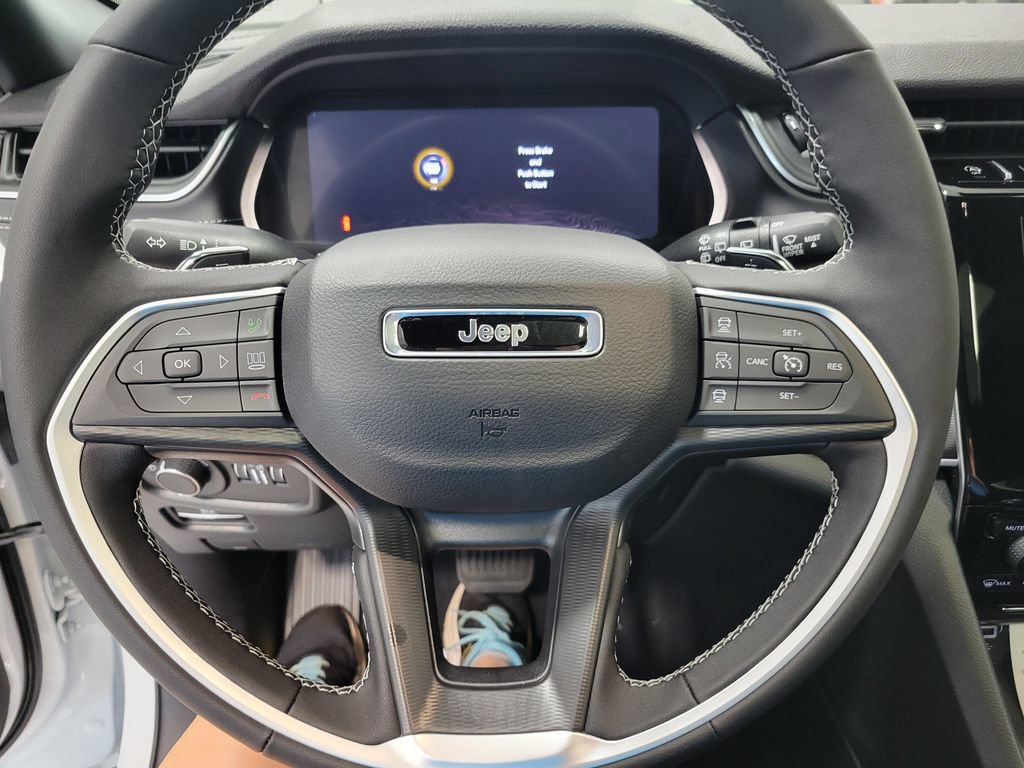 New 2026 Jeep Grand Cherokee L 4WD image 15
