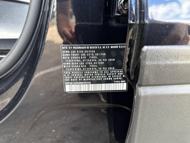 Used 2024 Volkswagen Tiguan SE FWD image 17