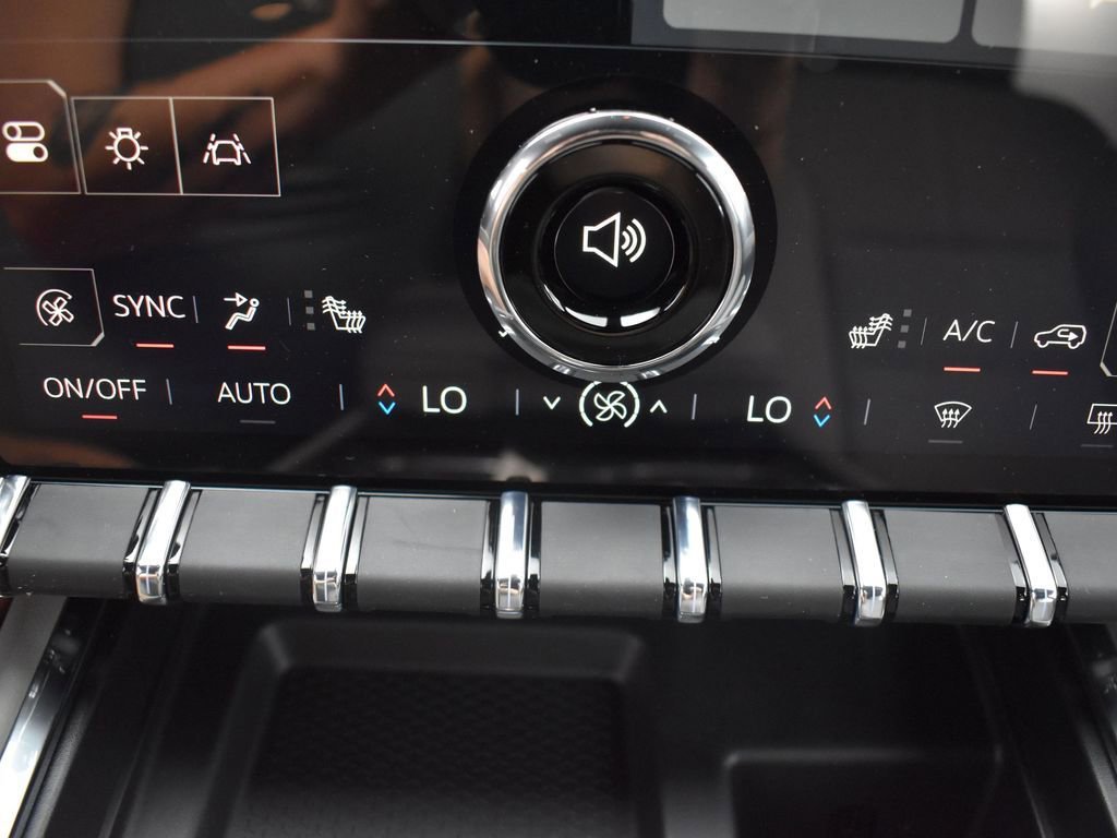 New 2025 GMC Acadia Elevation image 14