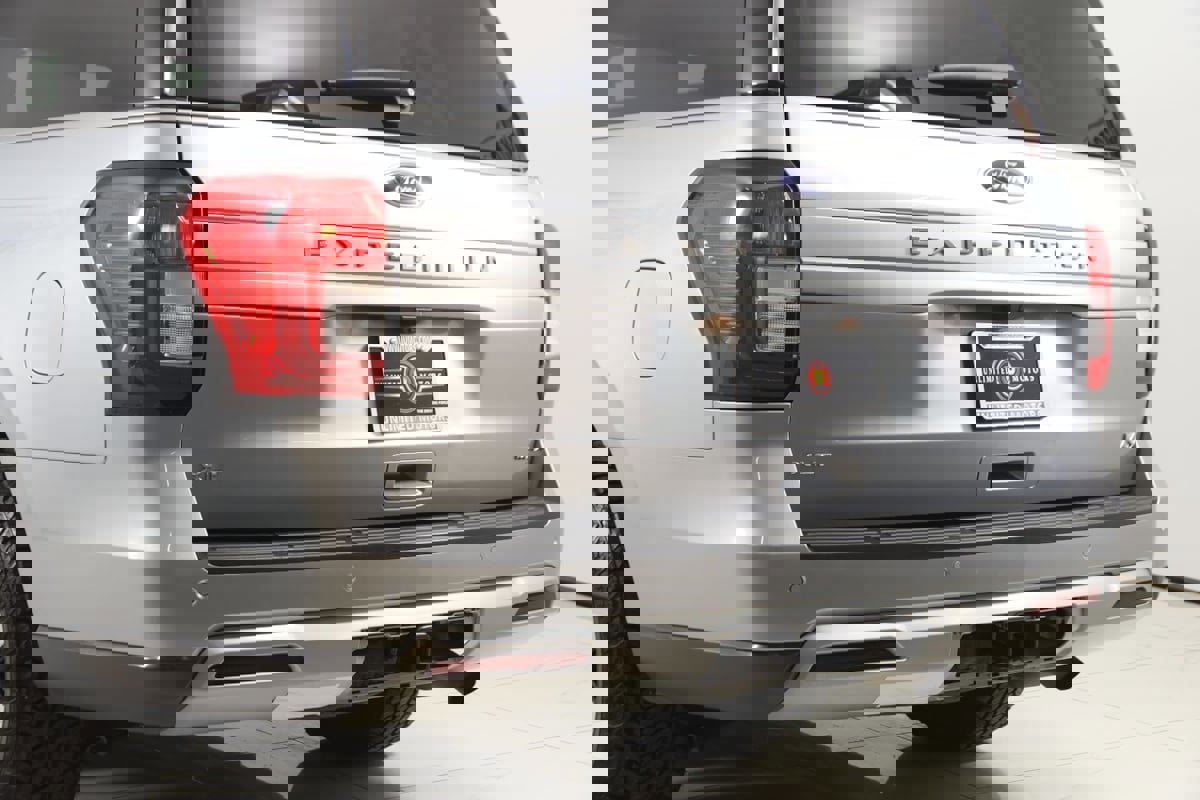 Used 2024 Ford Expedition Max XLT image 22