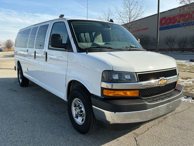 Used 2025 Chevrolet Express 3500 LT w/ LT Preferred Equipment Group image 2