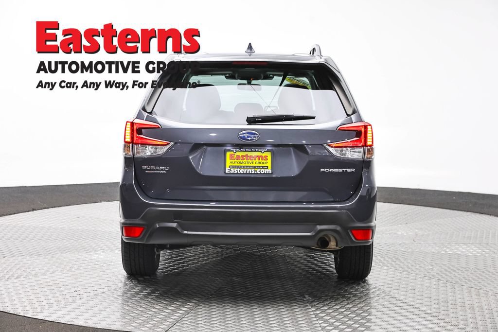 Used 2022 Subaru Forester Premium AWD/4WD image 6