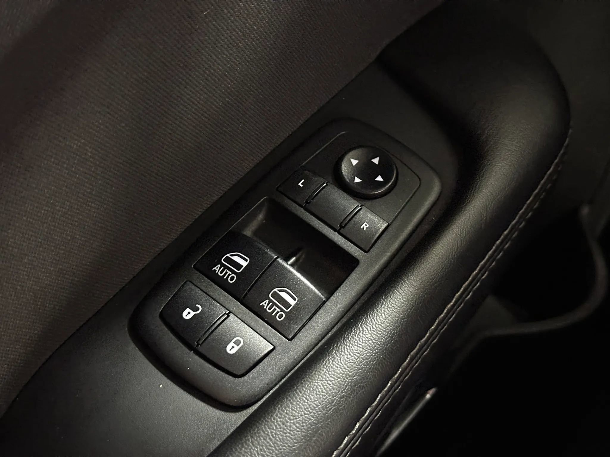 Used 2019 Dodge Challenger GT w/ Driver Convenience Group RWD image 26