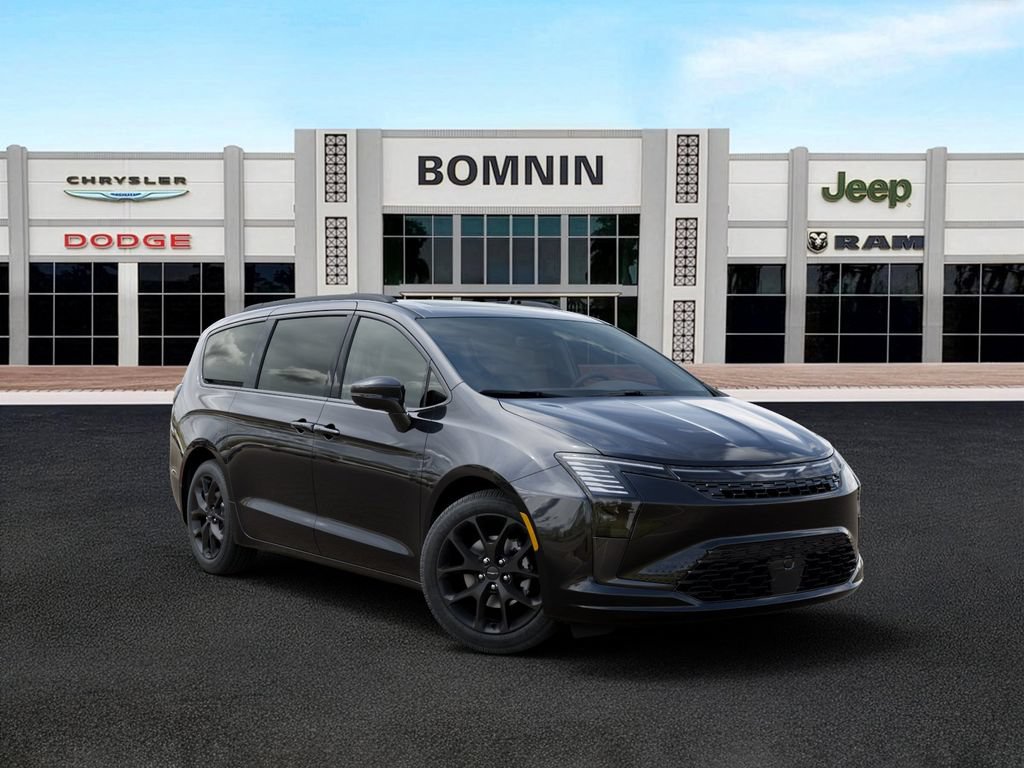 New 2027 Chrysler Pacifica Limited FWD image 5