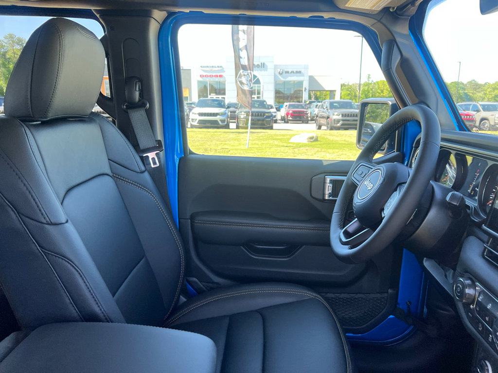 New 2026 Jeep Gladiator Sport AWD/4WD image 14