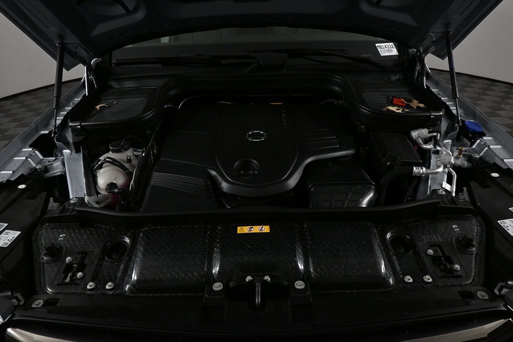 New 2026 Mercedes-Benz GLS 450 4MATIC image 33