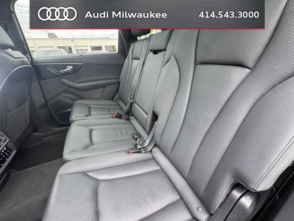 Used 2023 Audi Q7 3.0T Premium Plus w/ Premium Plus Package AWD/4WD image 13