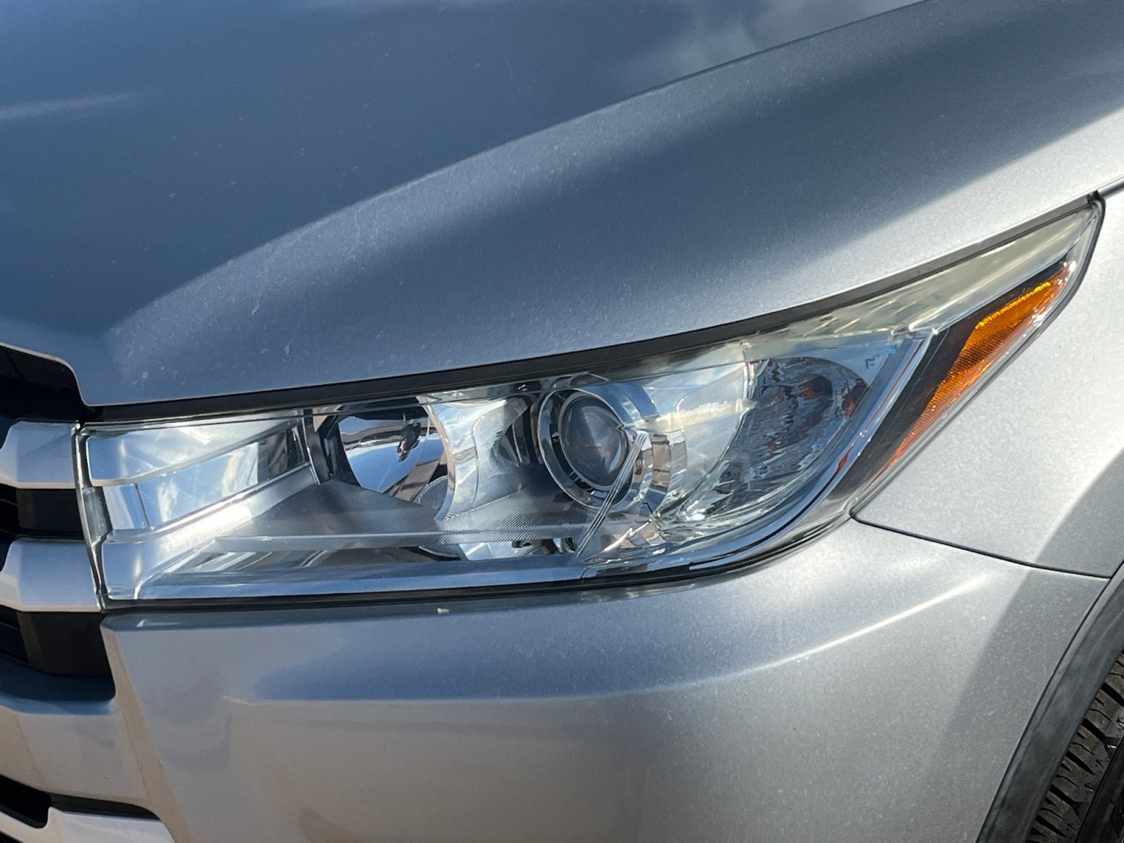 Used 2019 Toyota Highlander LE FWD image 9