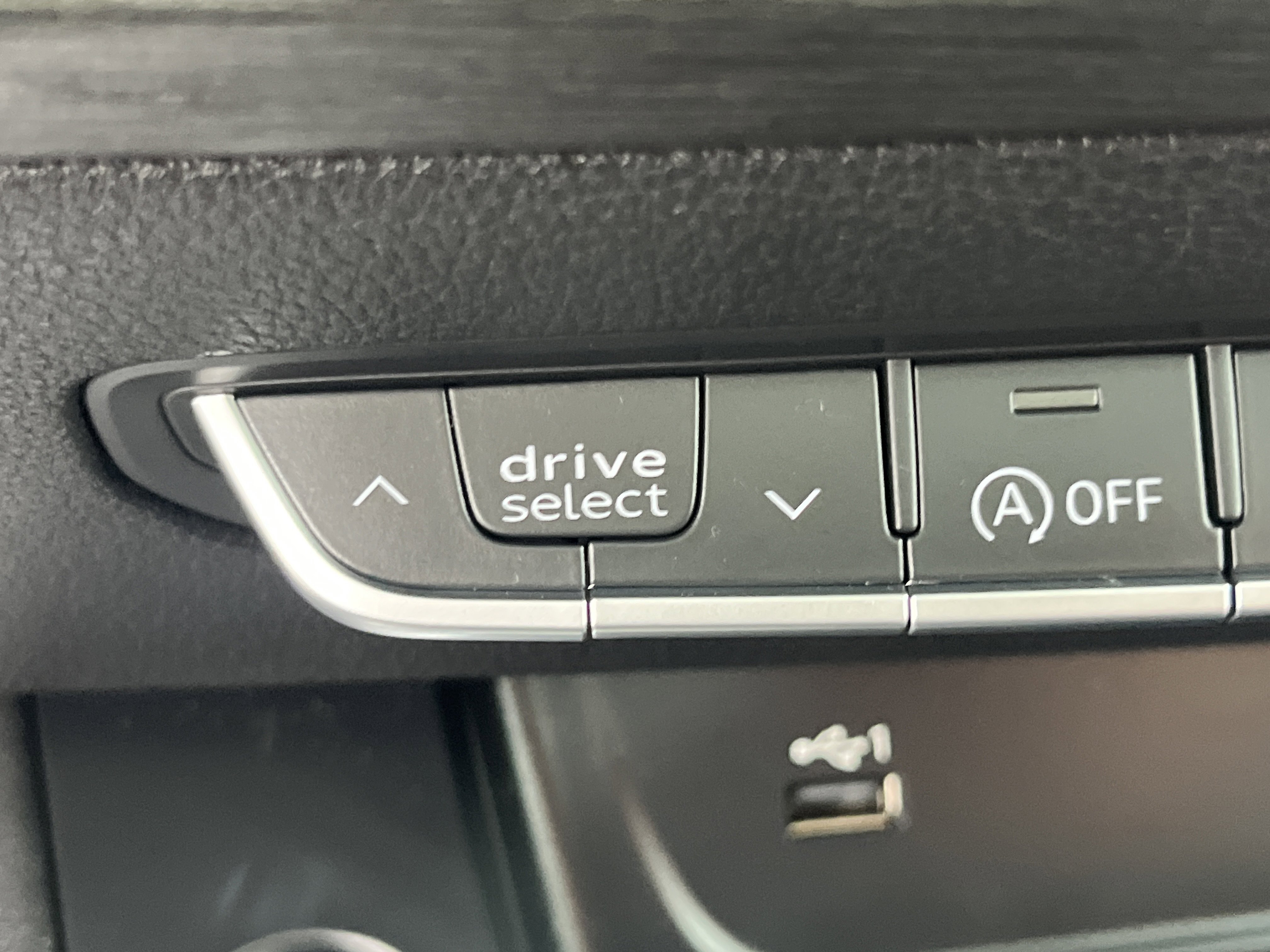 Used 2020 Audi A4 2.0T Premium Plus w/ Premium Plus Package image 31