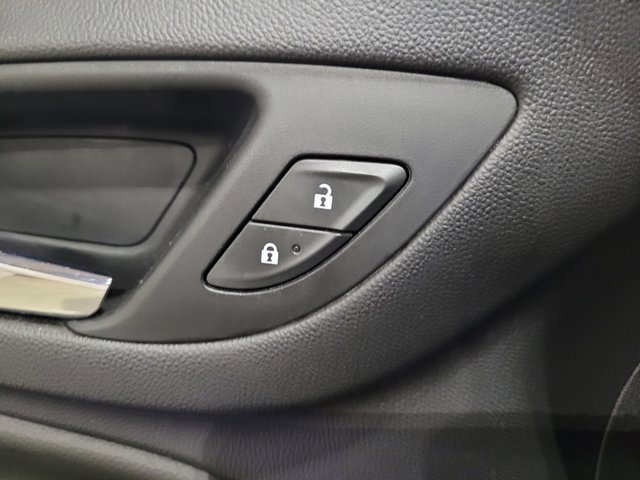 Used 2021 Chevrolet Equinox LT image 42