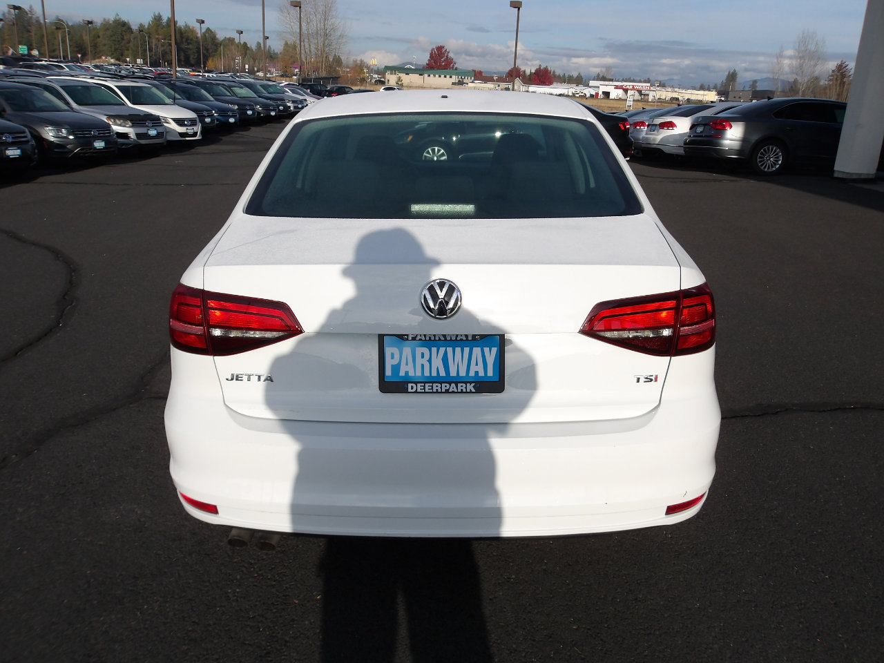 Used 2016 Volkswagen Jetta S image 4