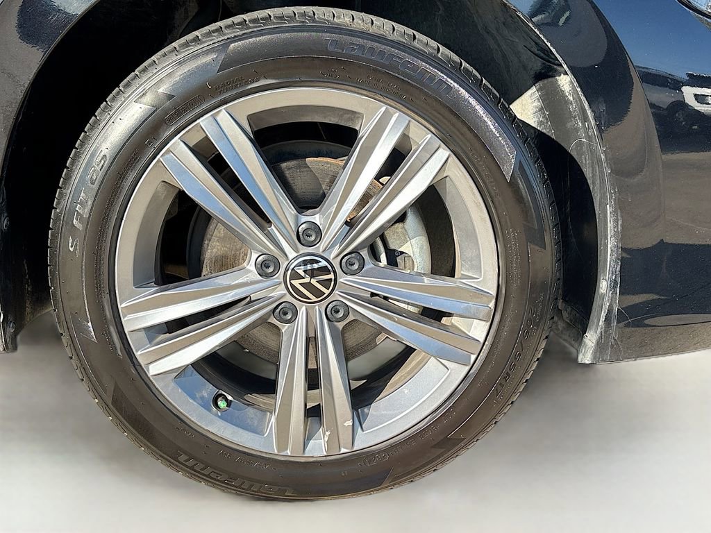 Used 2024 Volkswagen Jetta SE image 30