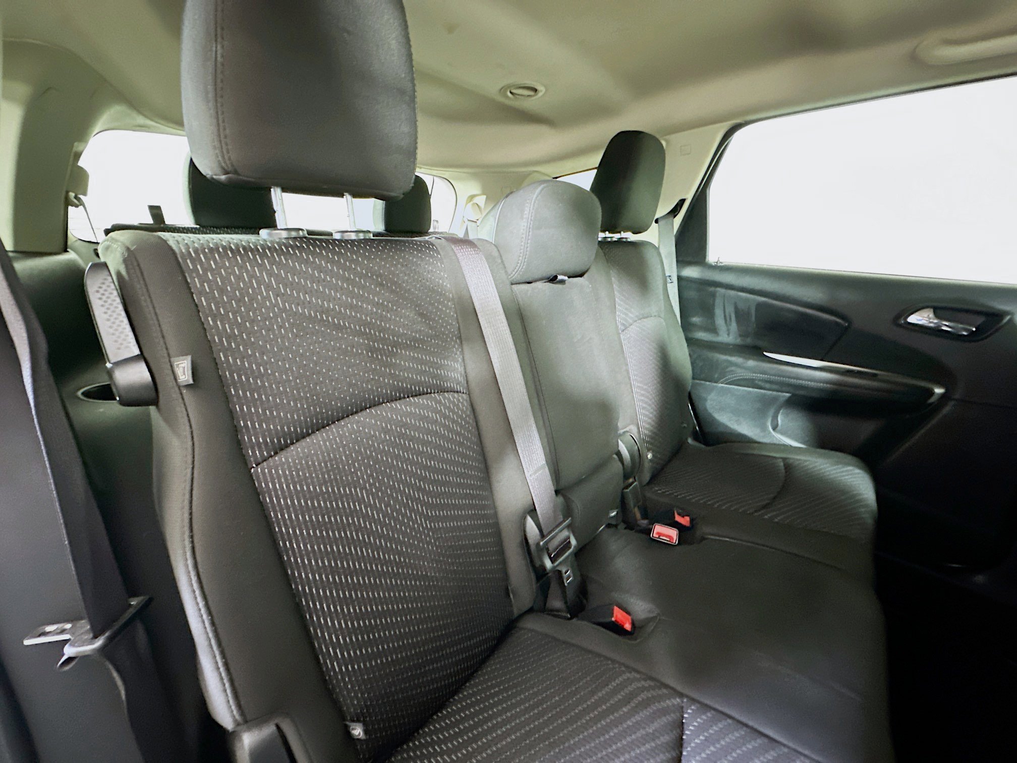 Used 2019 Dodge Journey SE image 26