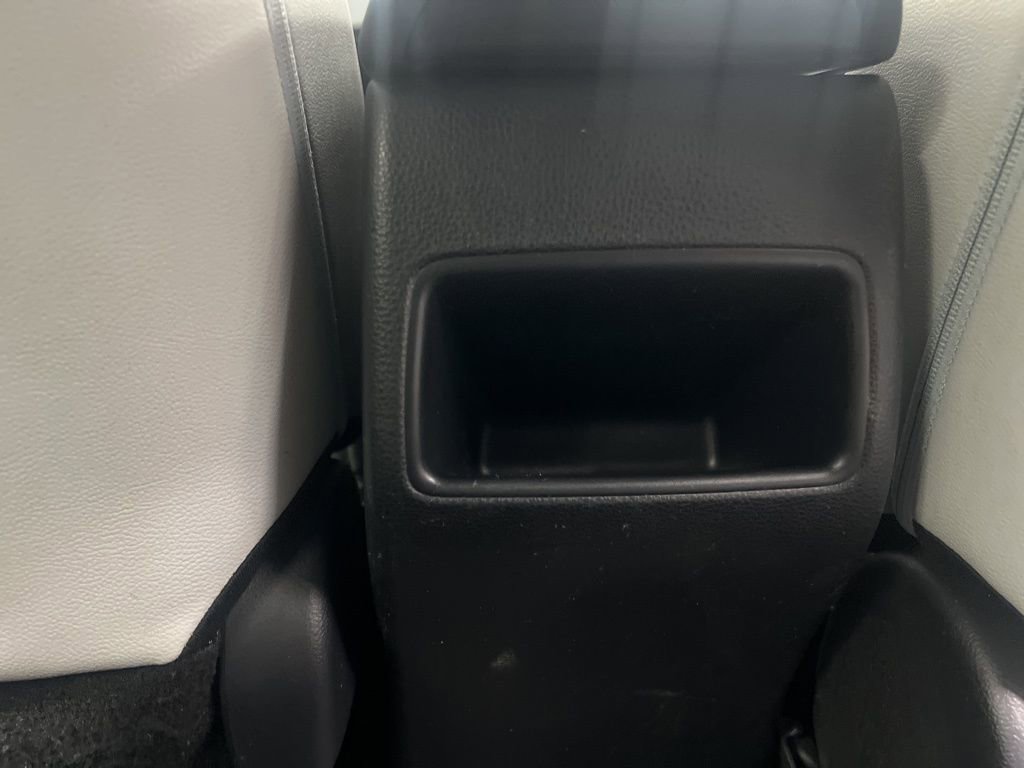 Used 2020 Toyota Corolla XSE image 11