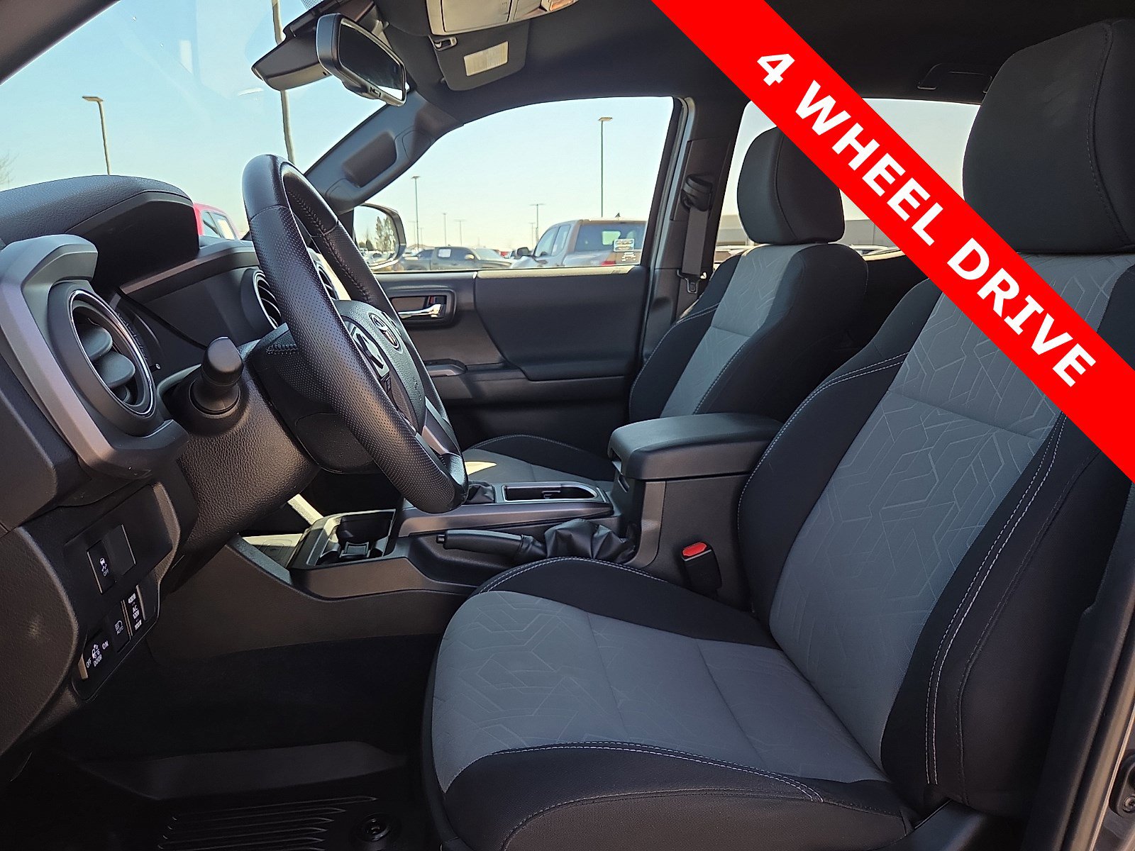 Used 2023 Toyota Tacoma TRD Sport AWD/4WD image 15