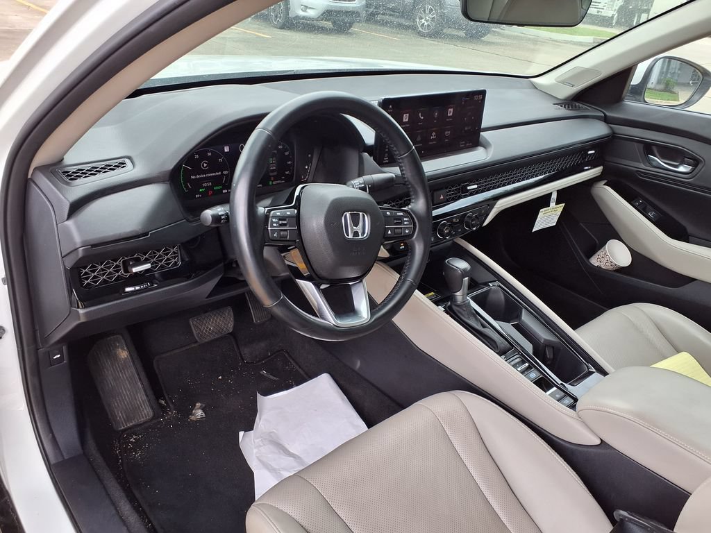 Used 2023 Honda Accord Touring image 16