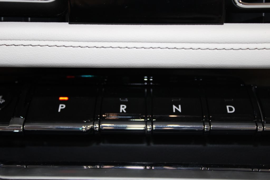 New 2026 Lincoln Aviator Reserve w/ Illumination Package RWD image 35