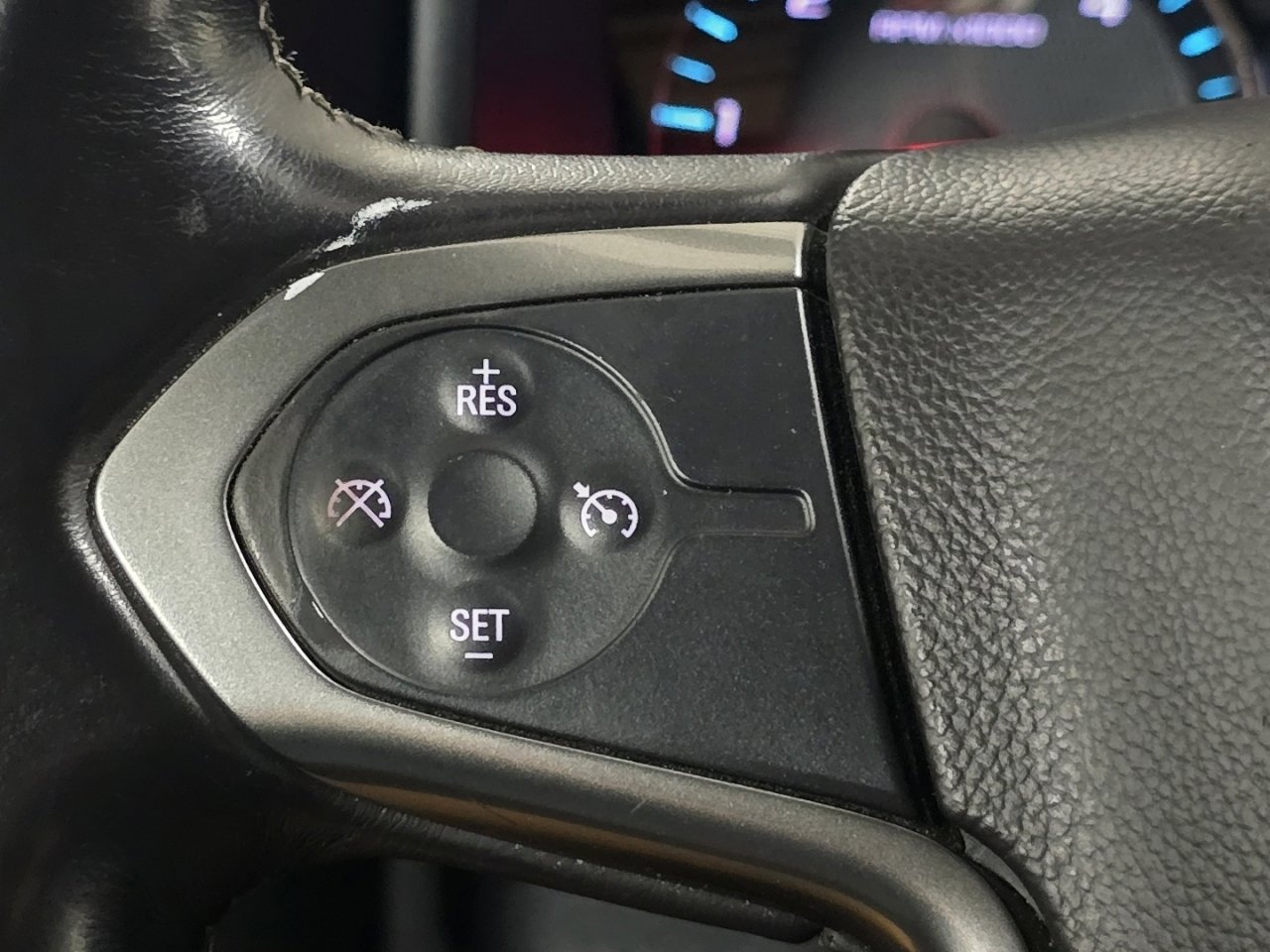 Used 2016 Chevrolet Silverado 1500 LTZ Z71 image 33