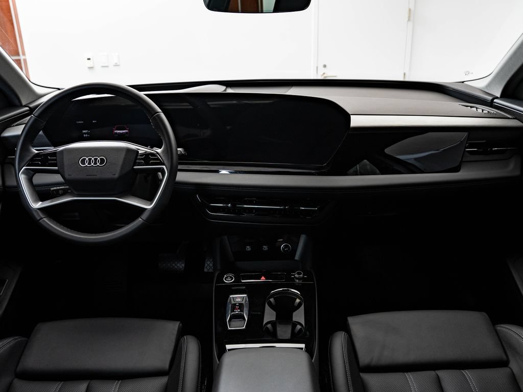 Certified 2025 Audi Q6 e-tron Premium Plus w/ Premium Plus AWD/4WD image 33