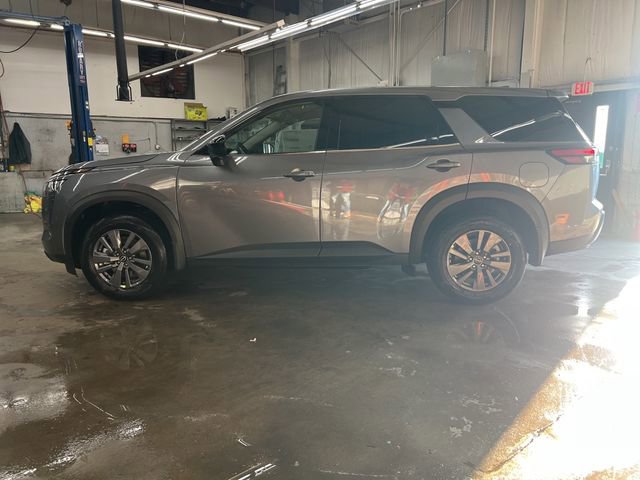 New 2026 Nissan Pathfinder S AWD/4WD image 2
