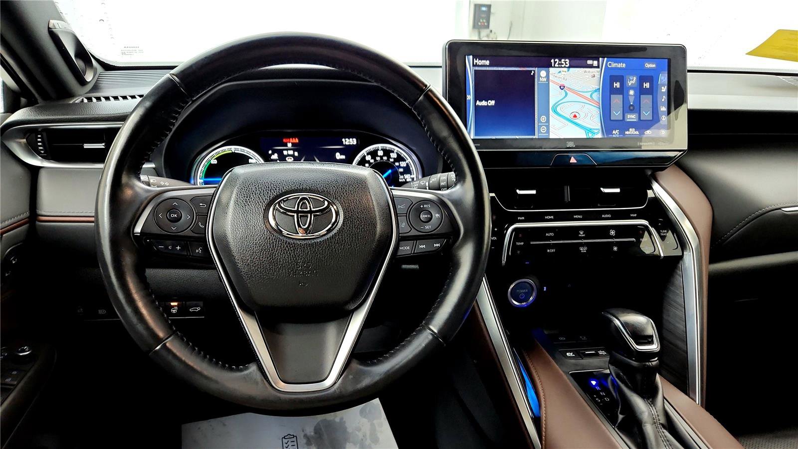 Used 2021 Toyota Venza Limited image 27