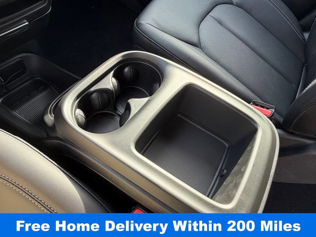 New 2026 Chrysler Pacifica Select w/ S Appearance Package image 23