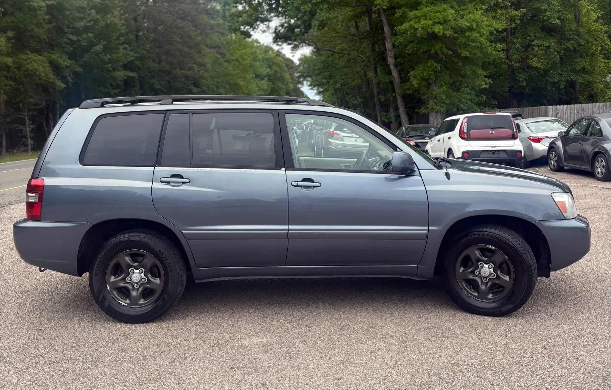 Used 2004 Toyota Highlander 2WD image 9